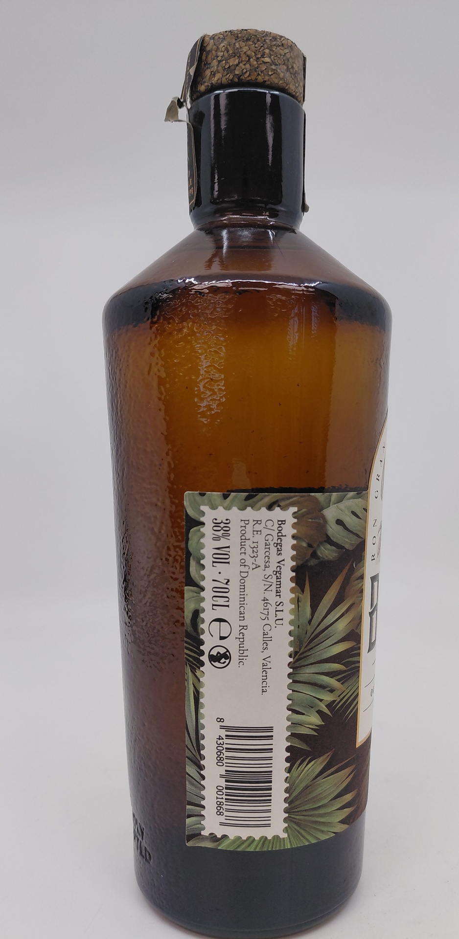Botella Ron BOCA &amp; WATERFALL Gran Añejo 70 cl "New Edition" (Premio de Diseño Pentawards 2024)